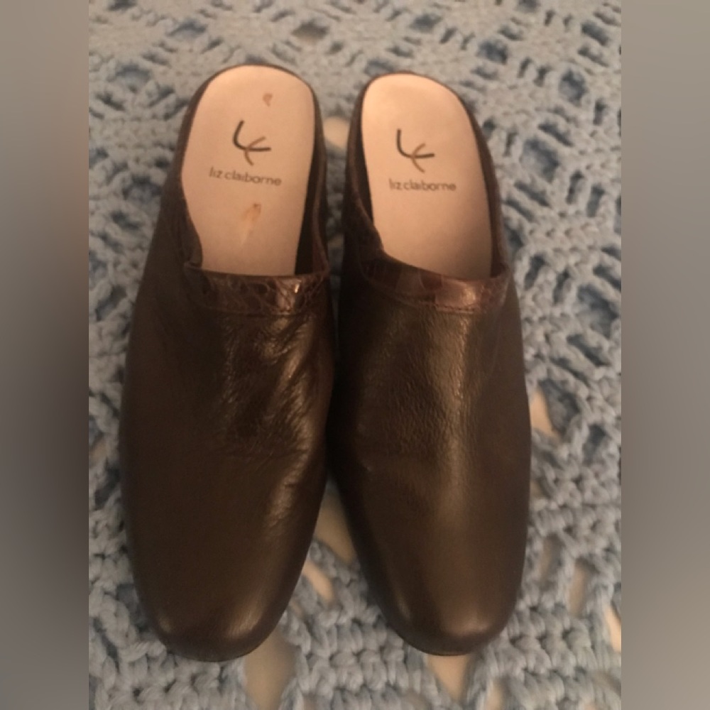 Liz Claiborne Brown Slip On Mules 8.5M
